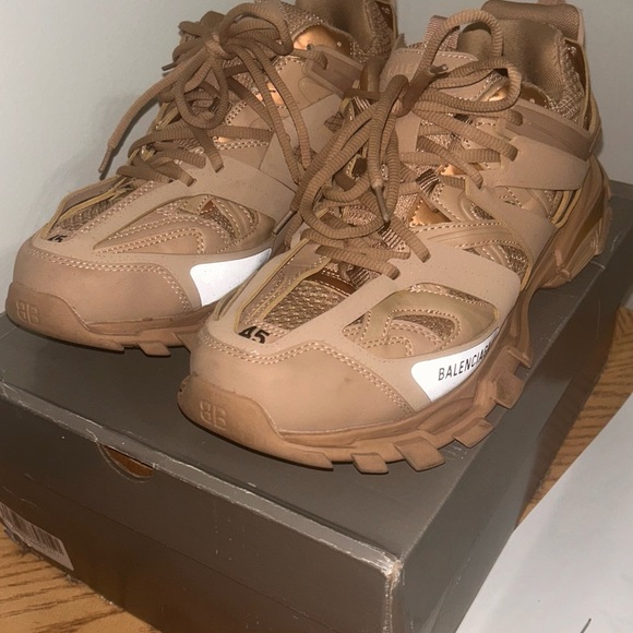 Balenciaga Track Size 45EU/12US
Beige Slightly Worn W dustbag - Picture 6 of 9